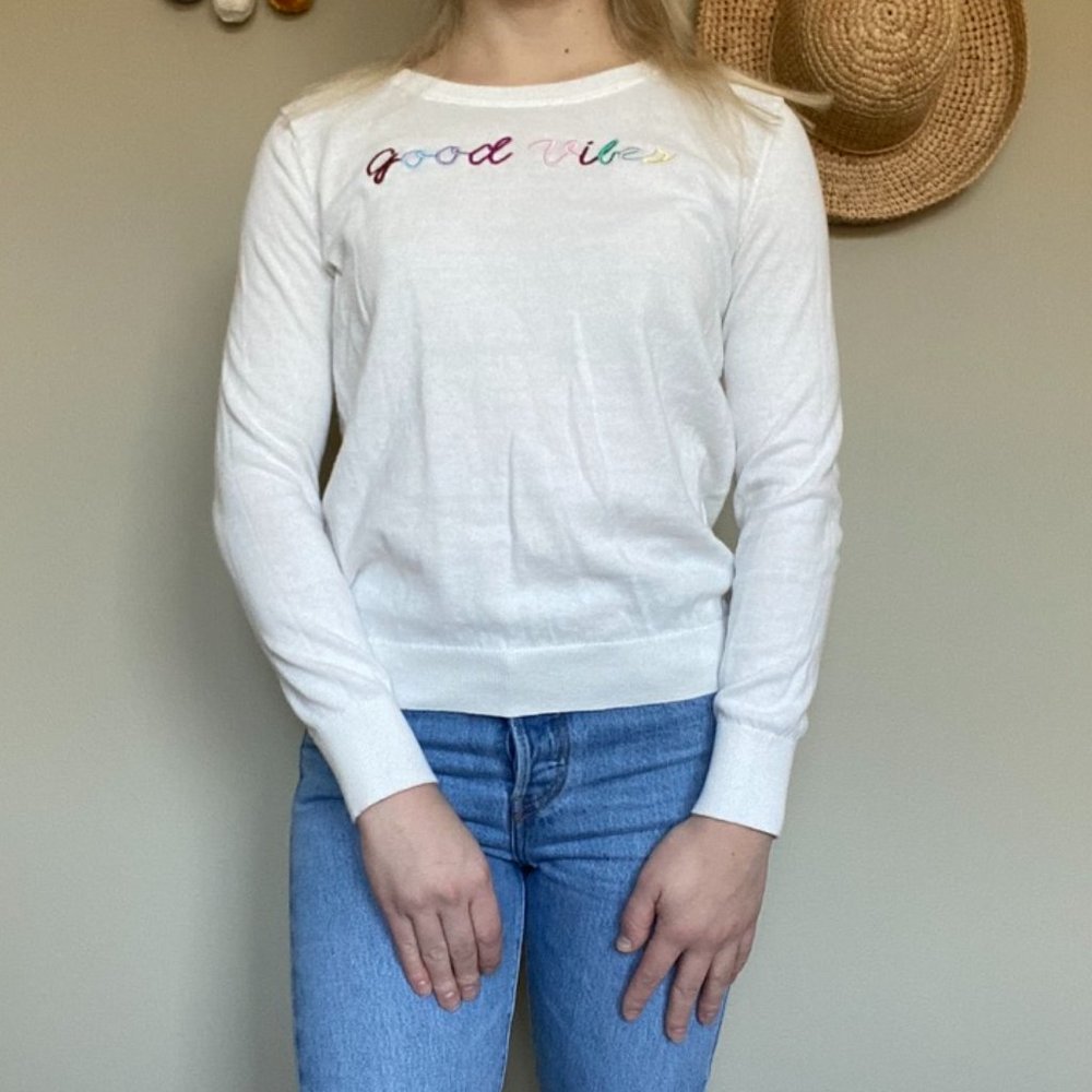 Gap Rainbow Embroidered Good Vibes Crewneck Sweater Size Small